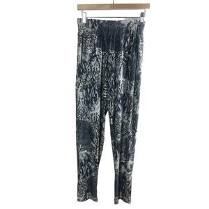 Maaji Activewear Women’s Sz Medium Blue Multicolor Print Perforated Jogger Pants
